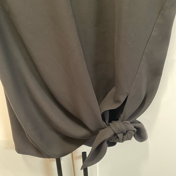 Aritzia Babaton front tie top - Picture 3 of 5